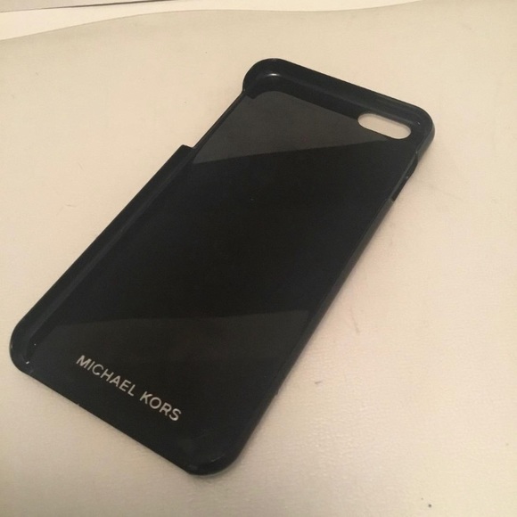 Michael Kors iphone 6 Case - Picture 2 of 3